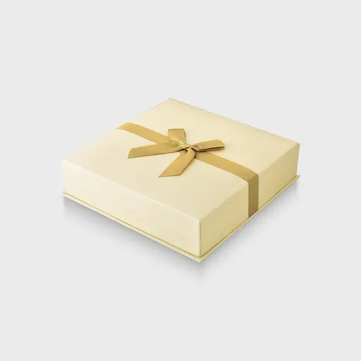 CAIXA CARTONADA PARA COLAR NA COR CHAMPAGNE COM LAÇO DOURADO