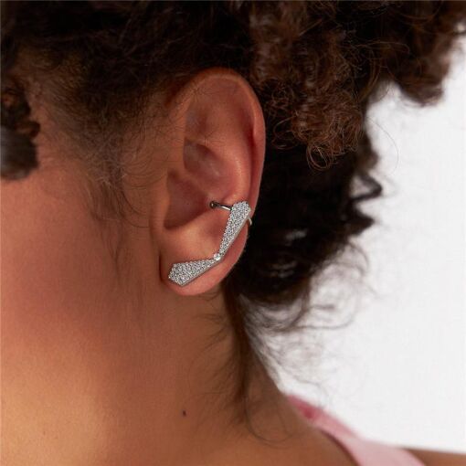 BRINCO EAR CUFF GEOMETRICO CRAVEJADO DE ZIRCÔNIAS