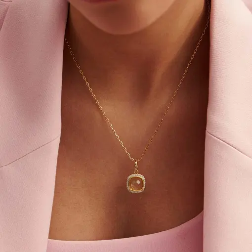 COLAR COM PINGENTE DE CRISTAL QUADRADO COM ZIRCÔNIAS