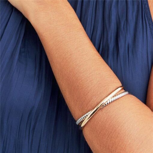 BRACELETE TRANÇADO E TEXTURIZADO COM ABERTURA