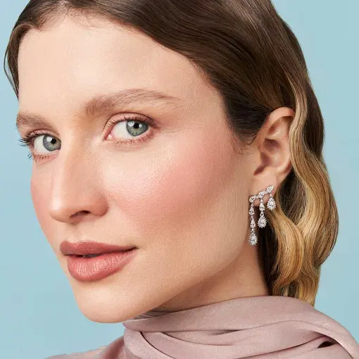 BRINCO EAR CUFF EM PÊNDULO COM CRISTAIS PRATA RODINADA