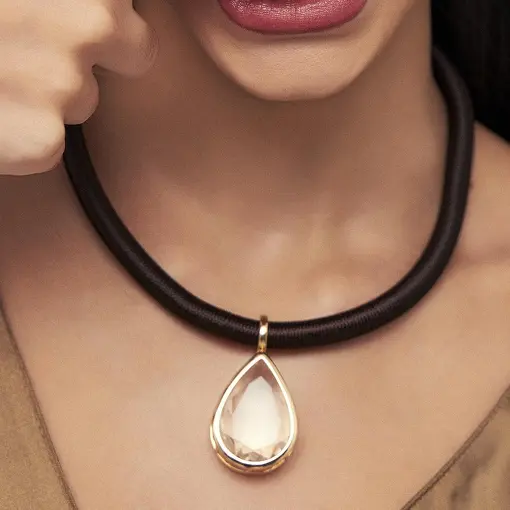 COLAR DE FIO ENCERADO COM FECHO EM NÓ