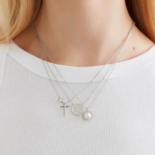 COLAR COM PINGENTE DE CRUZ E CRISTAL REDONDO PRATA RODINADA