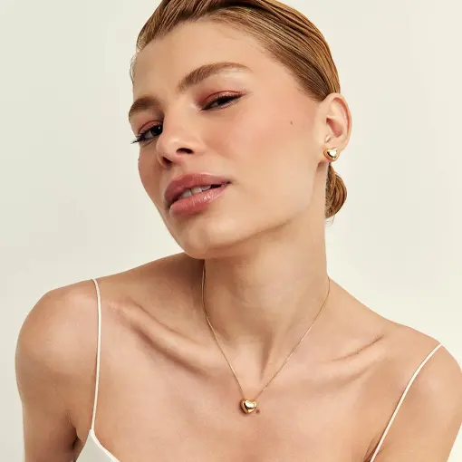 CONJUNTO DE BRINCO E COLAR DE CORAÇÃO LISO