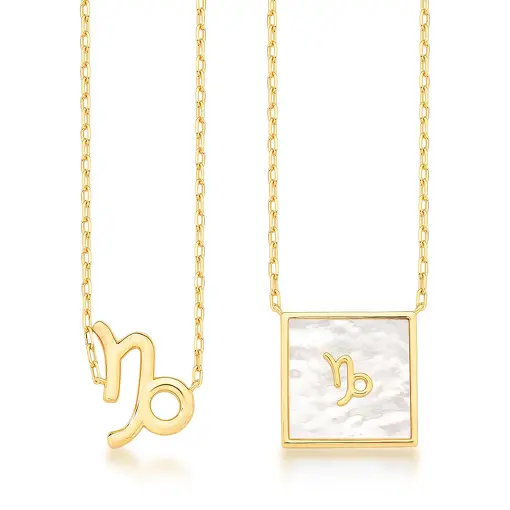 ESCAPULÁRIO EM MADREPÉROLA SIGNO DE CAPRICÓRNIO BANHADO A OURO