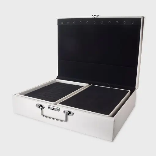 MALETA EM COURINO NA COR PÉROLA TAMANHO G