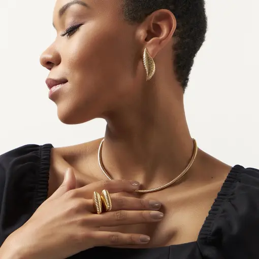 GARGANTILHA ARO MALEÁVEL TEXTURIZADO LISO