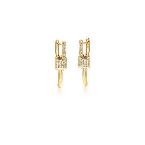 ARGOLA COM PINGENTE DE CHAVE BRANCA BANHADA A OURO