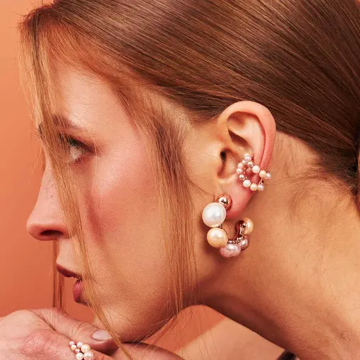 PIERCING DE ORELHA DUAS FILEIRAS COM PÉROLAS BANHADO A OURO