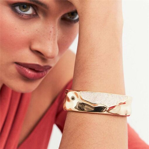 BRACELETE TEXTURIZADO CRAVEJADO E COM ABERTURA