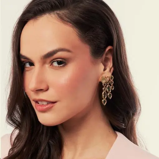 BRINCO TRÊS COLUNAS DE CRISTAIS GEOMÉTRICOS