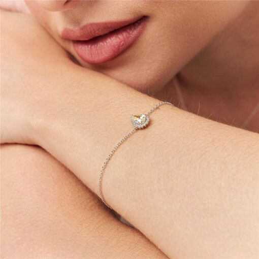 PULSEIRA COM CRISTAL DE GOTA E ZIRCÔNIAS PRATA RODINADA