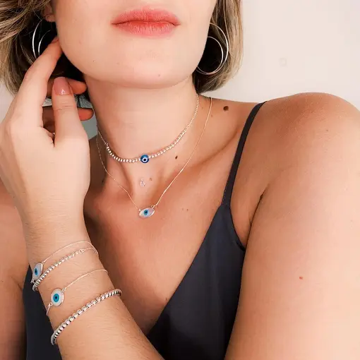 COLAR DE NYLON COM PINGENTE PONTO DE LUZ PRATA LISA