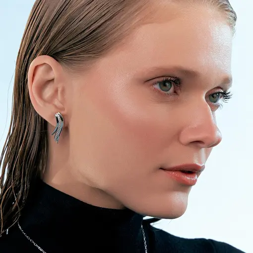 BRINCO EAR CUFF CRAVEJADO DE ZIRCÔNIAS E LISO