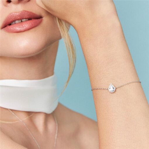 PULSEIRA COM CRISTAL DE GOTA E ZIRCÔNIAS PRATA RODINADA