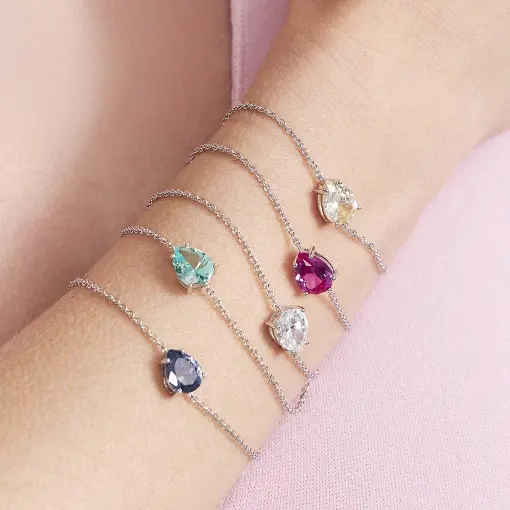 PULSEIRA COM CRISTAL DE GOTA PRATA RODINADA