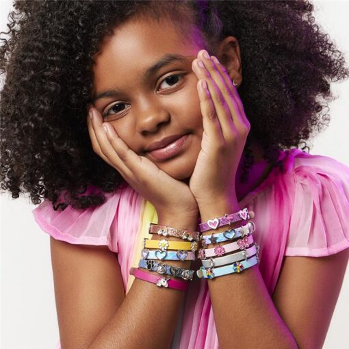 PINGENTE ESTEIRA KIDS DE JOANINHA ESMALTADA