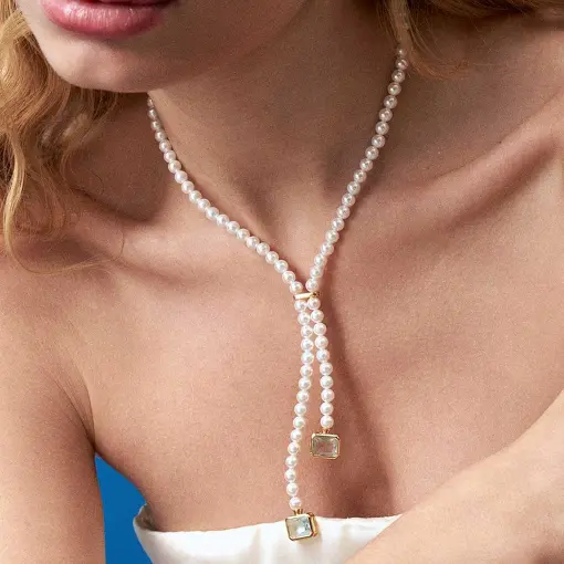 COLAR GRAVATA COM PÉROLAS SHELL E CRISTAIS RETANGULARES