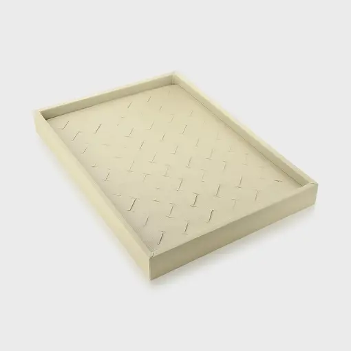 BANDEJA COM ESPAÇO PARA 54 ANÉIS EM COURINO PARA BOLSA