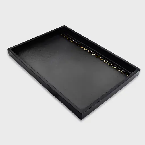 BANDEJA PRETA COM ARGOLAS PARA PULSEIRAS