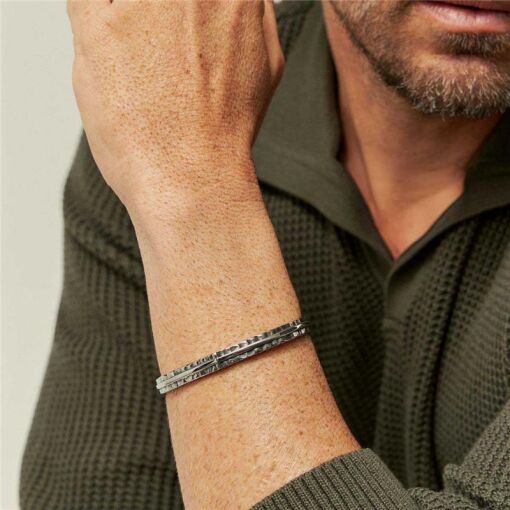 BRACELETE TEXTURIZADO COM ABERTURA EM AÇO