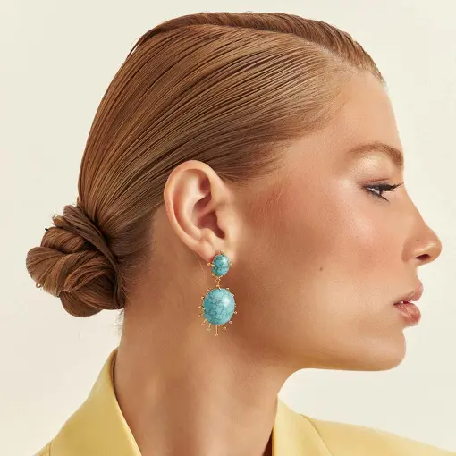 BRINCO PÊNDULO COM PEDRAS RECONSTITUÍDAS E ESFERAS LISAS