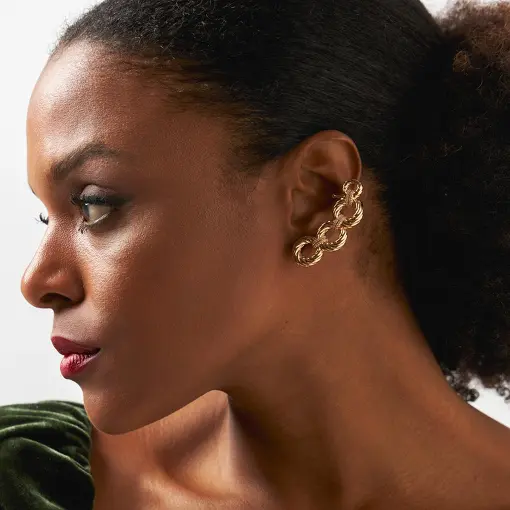 BRINCO EAR CUFF REDONDO TEXTURAZIDO BANHADO A OURO