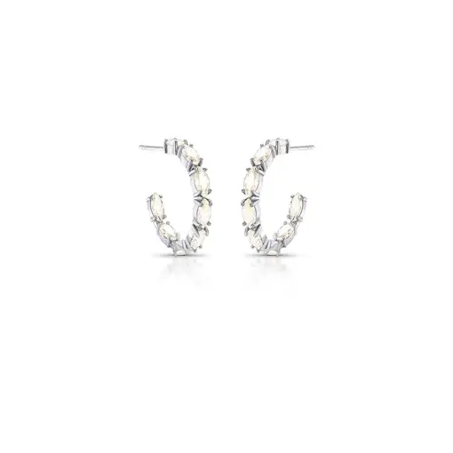 ARGOLA COM CRISTAIS MOISSANITE EM NAVETE PRATA RODINADA