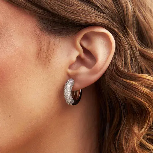 ARGOLA NOVE FILEIRAS COM ZIRCÔNIAS BRANCAS