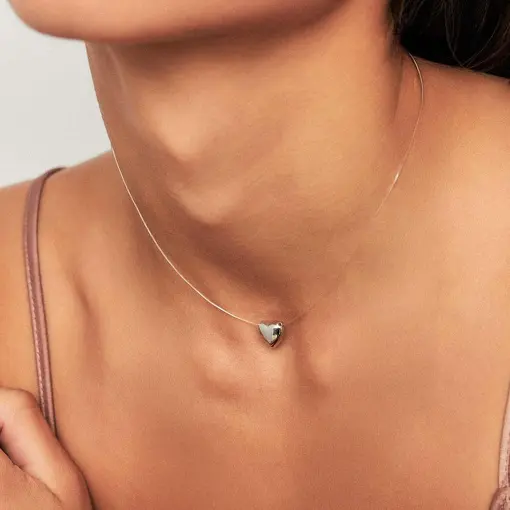CHOKER EM NYLON COM PINGENTE DE CORAÇÃO LISO