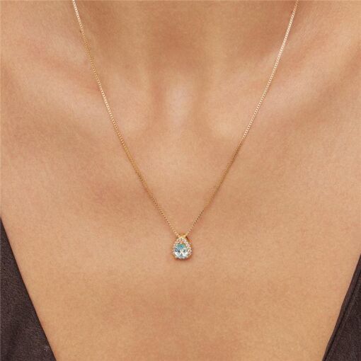 COLAR COM PINGENTE EM CRISTAL DE GOTA E ZIRCÔNIAS