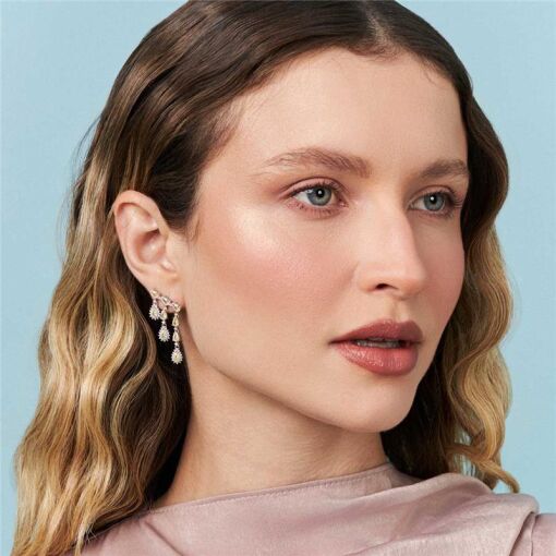 BRINCO EAR CUFF EM PÊNDULO COM CRISTAIS PRATA RODINADA