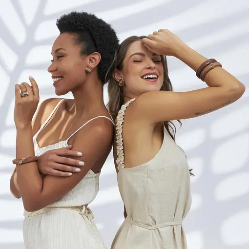 BRACELETE ABERTO EM MADEIRA JACARANDÁ BANHADO A OURO