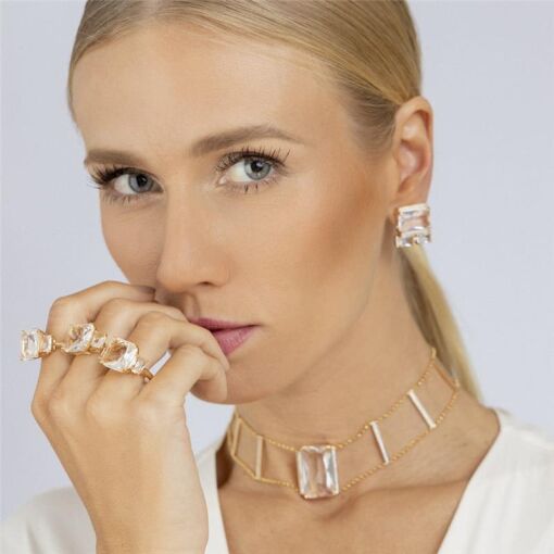 CHOKER COM CRISTAL RETANGULAR TRANSPARENTE BANHADO A OURO