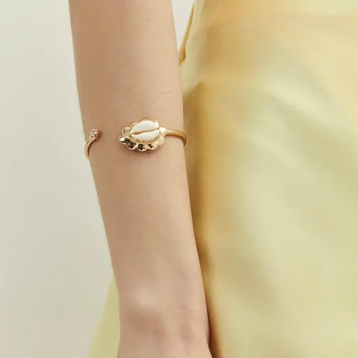 BRACELETE BÚZIOS COM CRISTAIS REDONDOS E ABERTURA