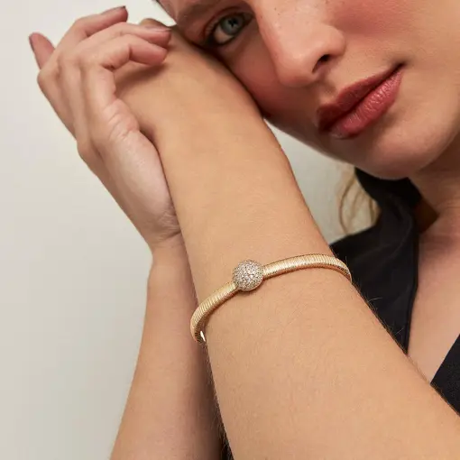 BRACELETE TEXTURIZADO REDONDO CRAVEJADO DE ZIRCÔNIAS