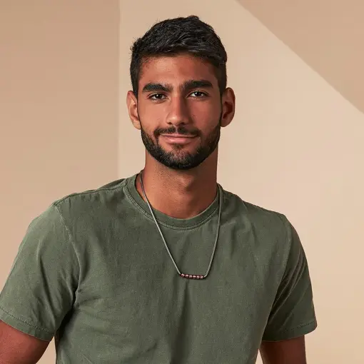 COLAR EM MALHA RABO DE RATO E PINGENTE EM AÇO