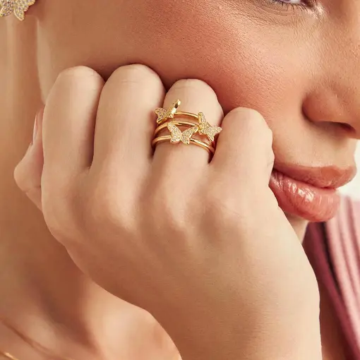 ANEL DE BORBOLETA CRAVEJADO COM ZIRCÔNIA BANHADO A OURO