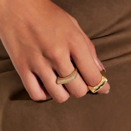 ANEL DUPLO COM CRISTAIS E CRAVEJADO DE ZIRCÔNAS