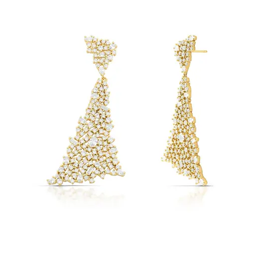 BRINCO PÊNDULO COM TRIÂNGULOS CRISTAIS E ZIRCÔNIA