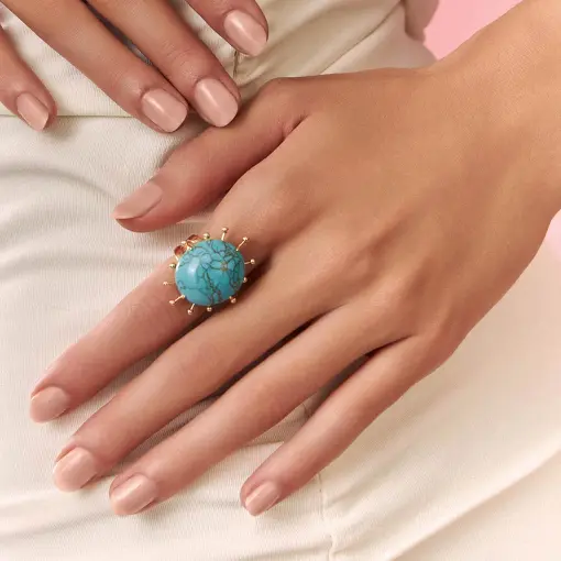 ANEL COM PEDRA RECONSTITUÍDA OVAL E ESFERAS LISAS