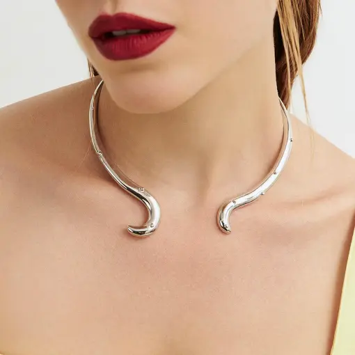 ARO CURVO COM ABERTURA E MINI ESFERAS