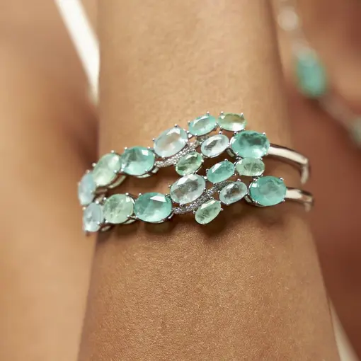 BRACELETE CURVO COM CRISTAIS FUSION TURMALINA BANHADO A RÓDIO