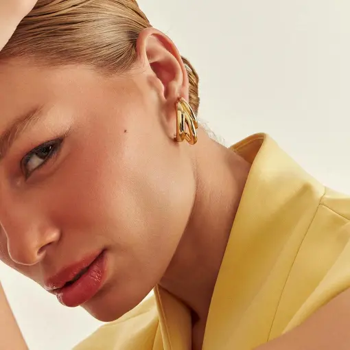 MEIA ARGOLA COM TRÊS VOLTAS LISAS