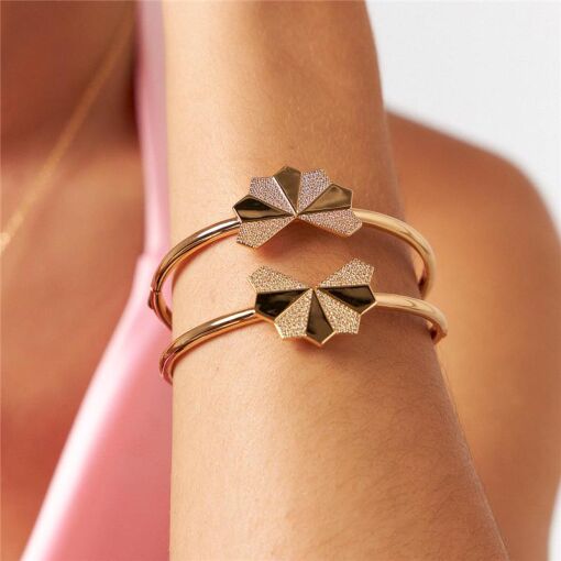 BRACELETE DE MEIA FLOR GEOMETRICO CRAVEJADO DE ZIRCÔNIAS
