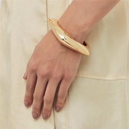 BRACELETE CURVO ABAULADO E LISO