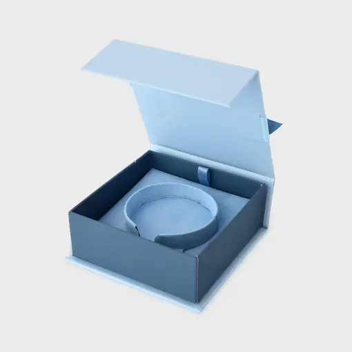 EMBALAGEM CARTONADA COM LAÇO PARA BRACELETE